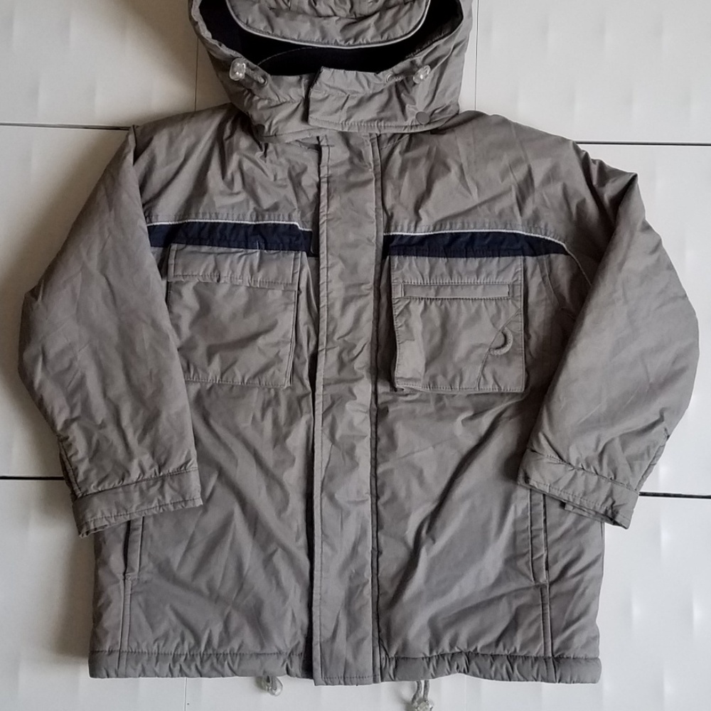 🔴Bundle 2 items for $15🔴 Coat